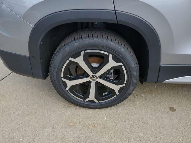 2026 Volkswagen Tiguan SE - Photo 4
