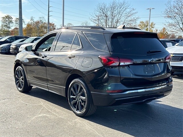 2023 Chevrolet Equinox RS photo 3