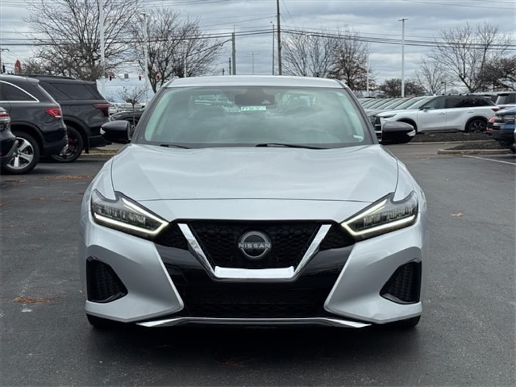Used 2023 Nissan Maxima SV Sedan