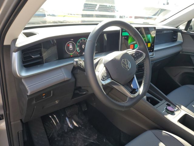 2026 Volkswagen Tiguan SE - Photo 19