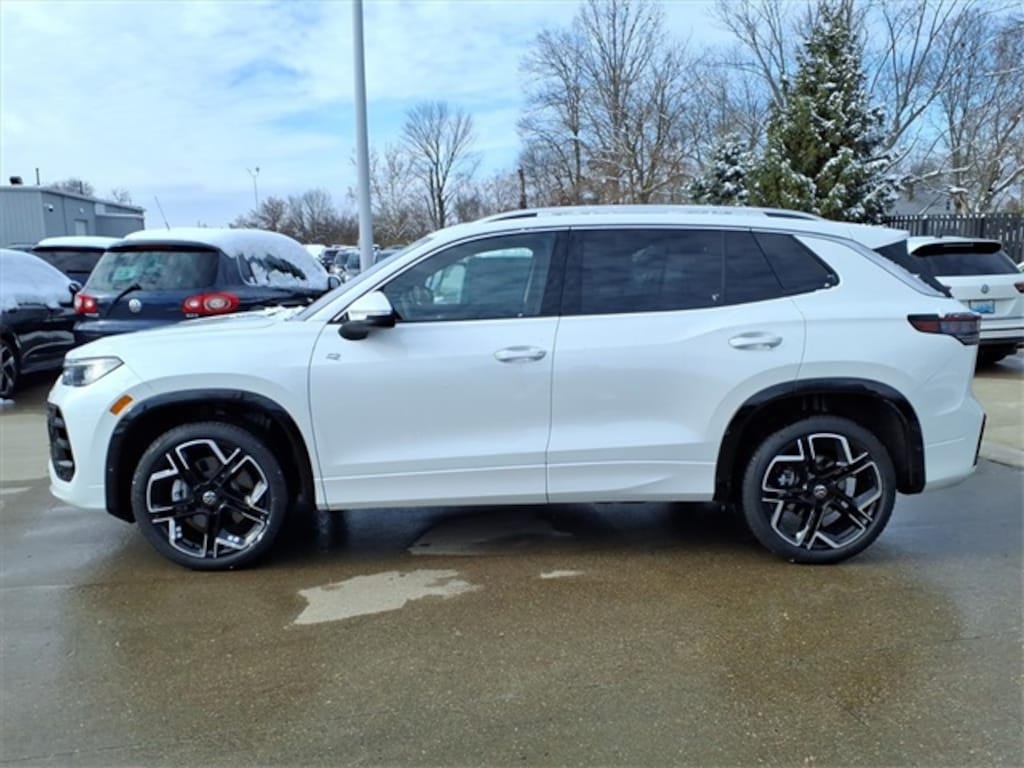 New 2026 Volkswagen Tiguan 2.0T SEL R-Line SUV