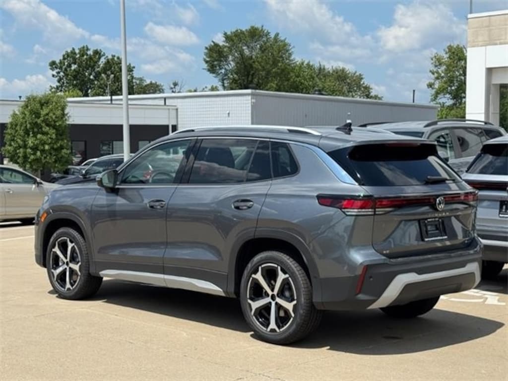 New 2025 Volkswagen Tiguan 2.0T SE SUV