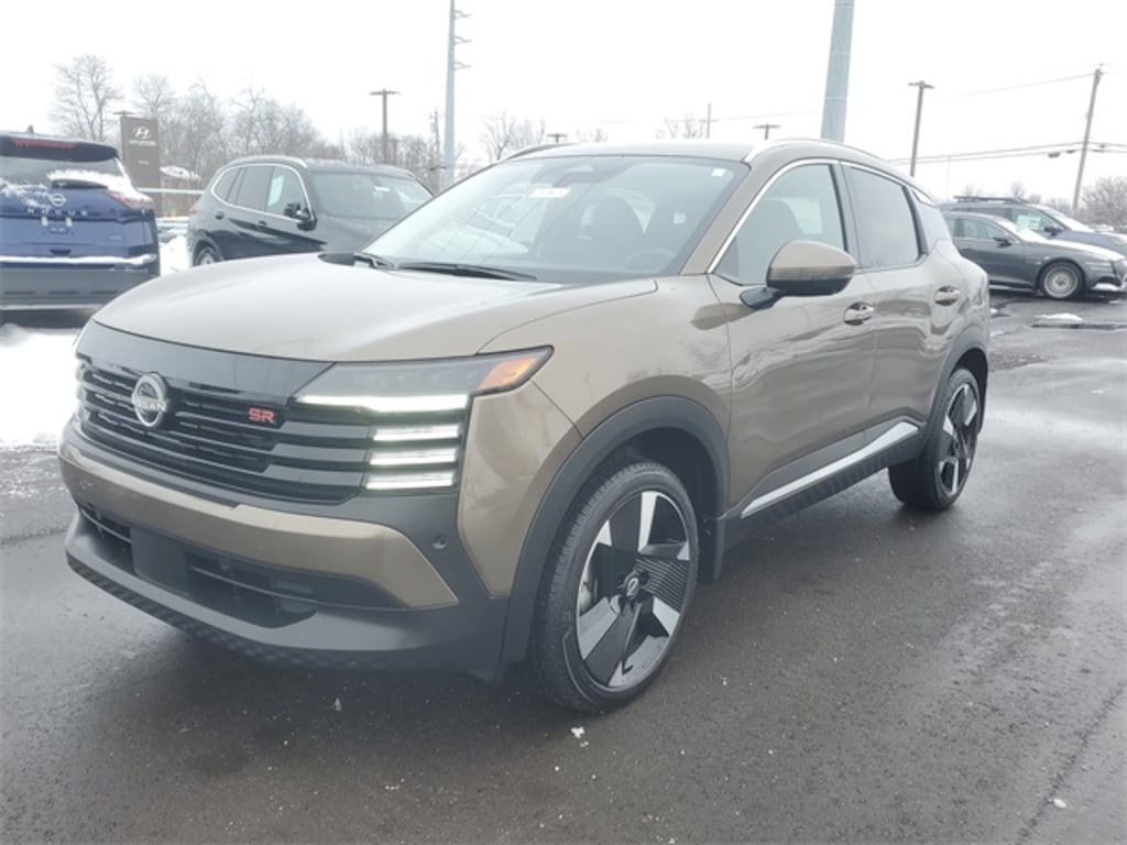 Used 2025 Nissan Kicks SR SUV