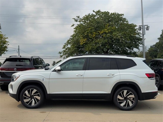 2026 Volkswagen Atlas SE Technology photo 2