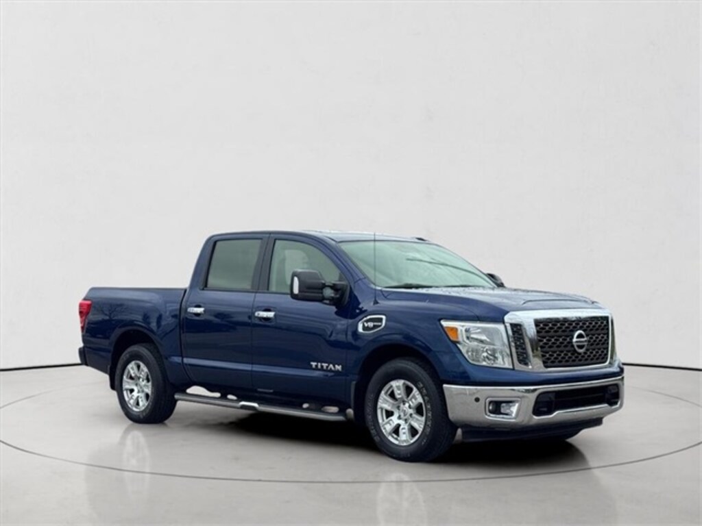 Used 2017 Nissan Titan SV Truck Crew Cab