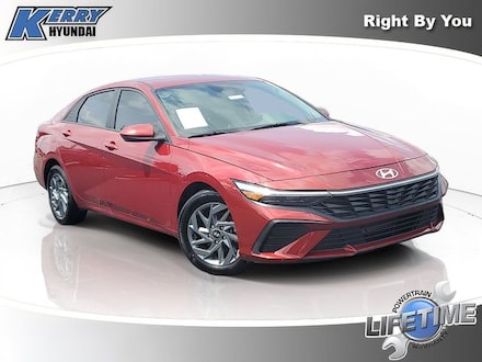 2024 Hyundai Elantra SEL Sedan