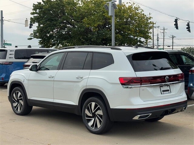 2026 Volkswagen Atlas SE Technology photo 3