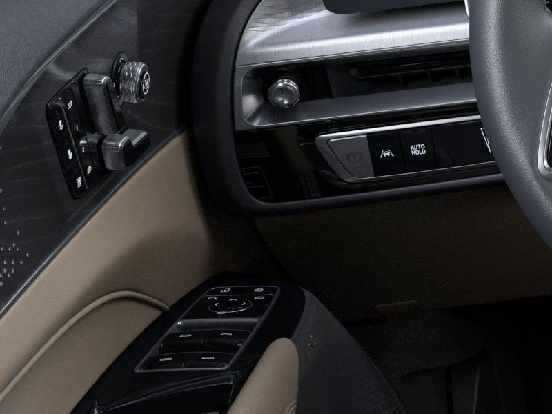 2025 Cadillac LYRIQ Luxury 3 - Photo 22