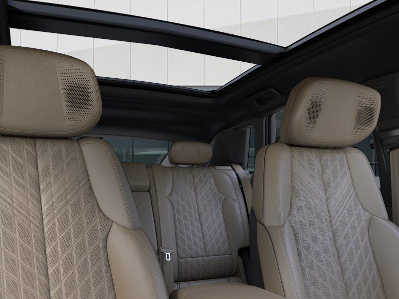 2025 Cadillac LYRIQ Luxury 3 - Photo 48