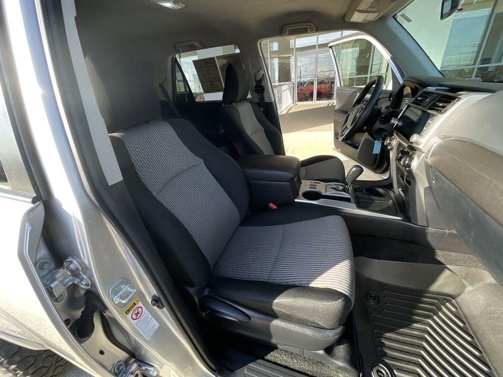 2018 Toyota 4Runner SR5 - Photo 28