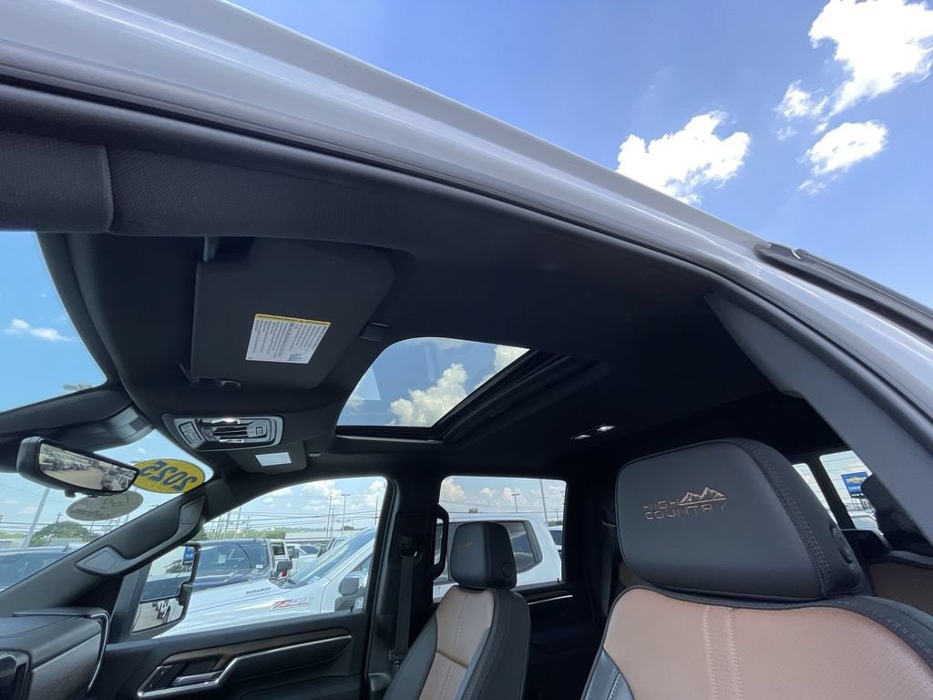 2025 Chevrolet Silverado 2500HD High Country - Photo 18