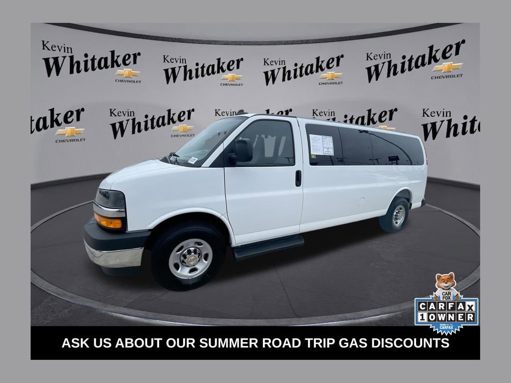 2025 Chevrolet Express 3500 LT Extended's photo