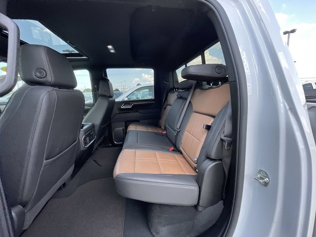 2025 Chevrolet Silverado 2500HD High Country - Photo 25