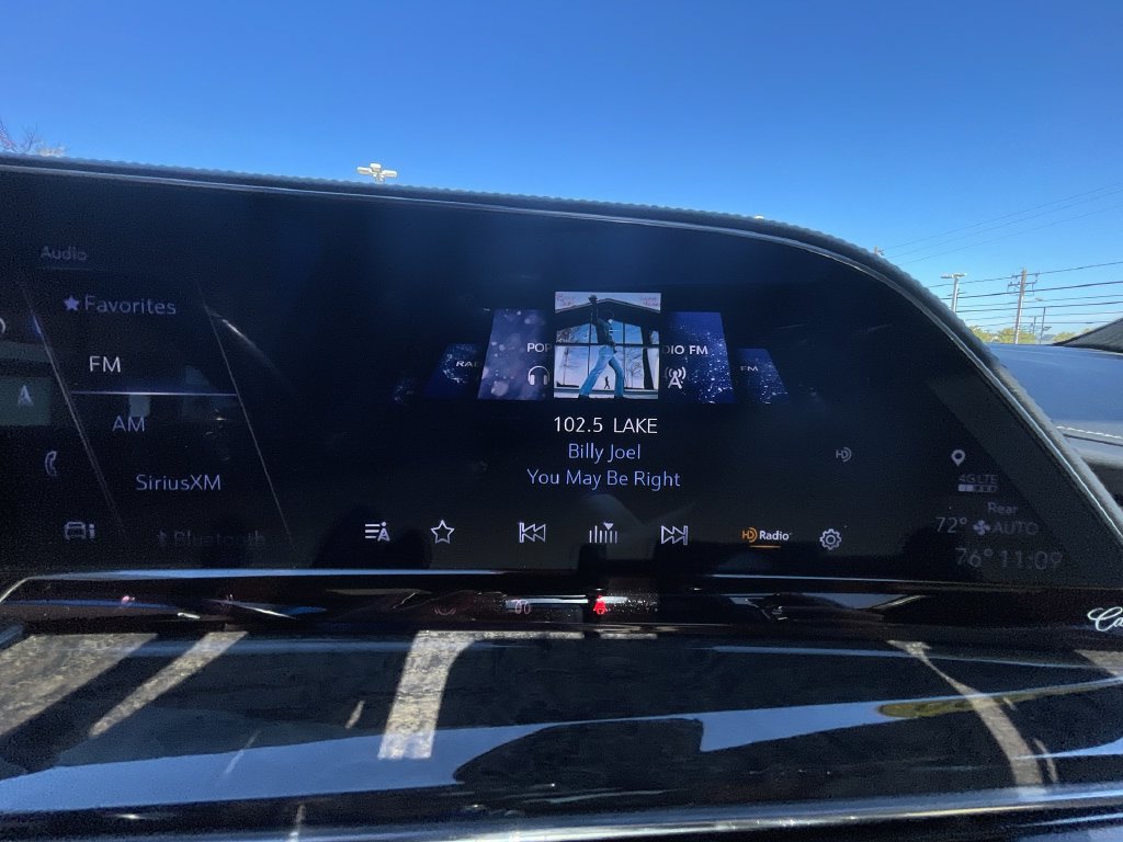 2022 Cadillac Escalade Premium Luxury - Photo 14