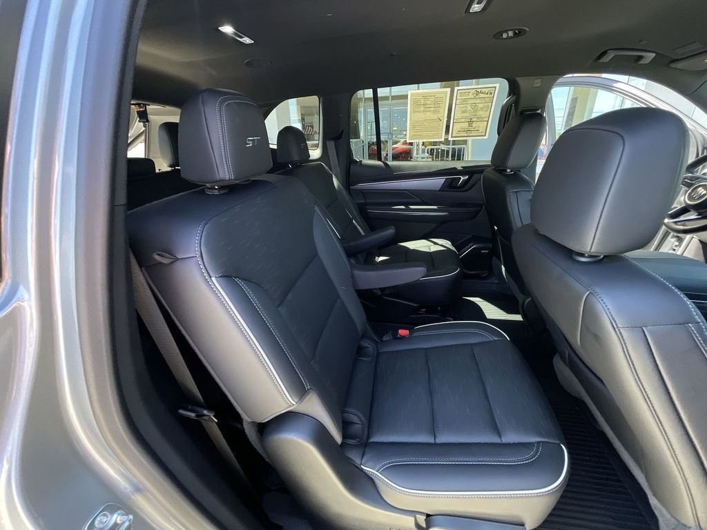 2025 Buick Enclave Sport Touring - Photo 26