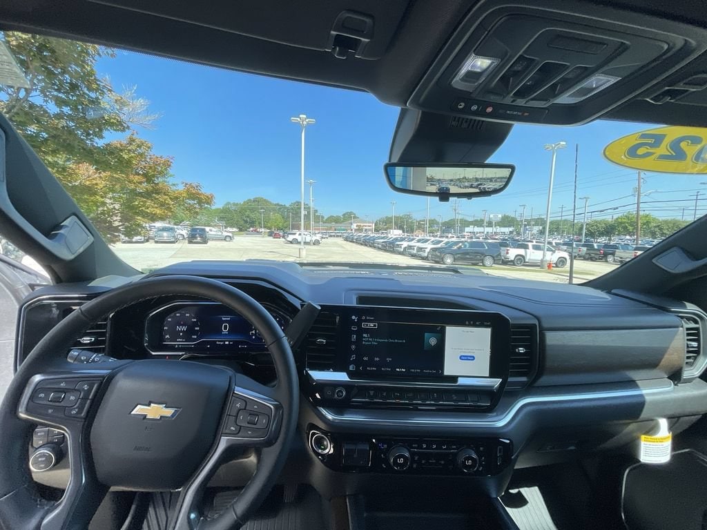 2025 Chevrolet Silverado 2500HD High Country - Photo 11