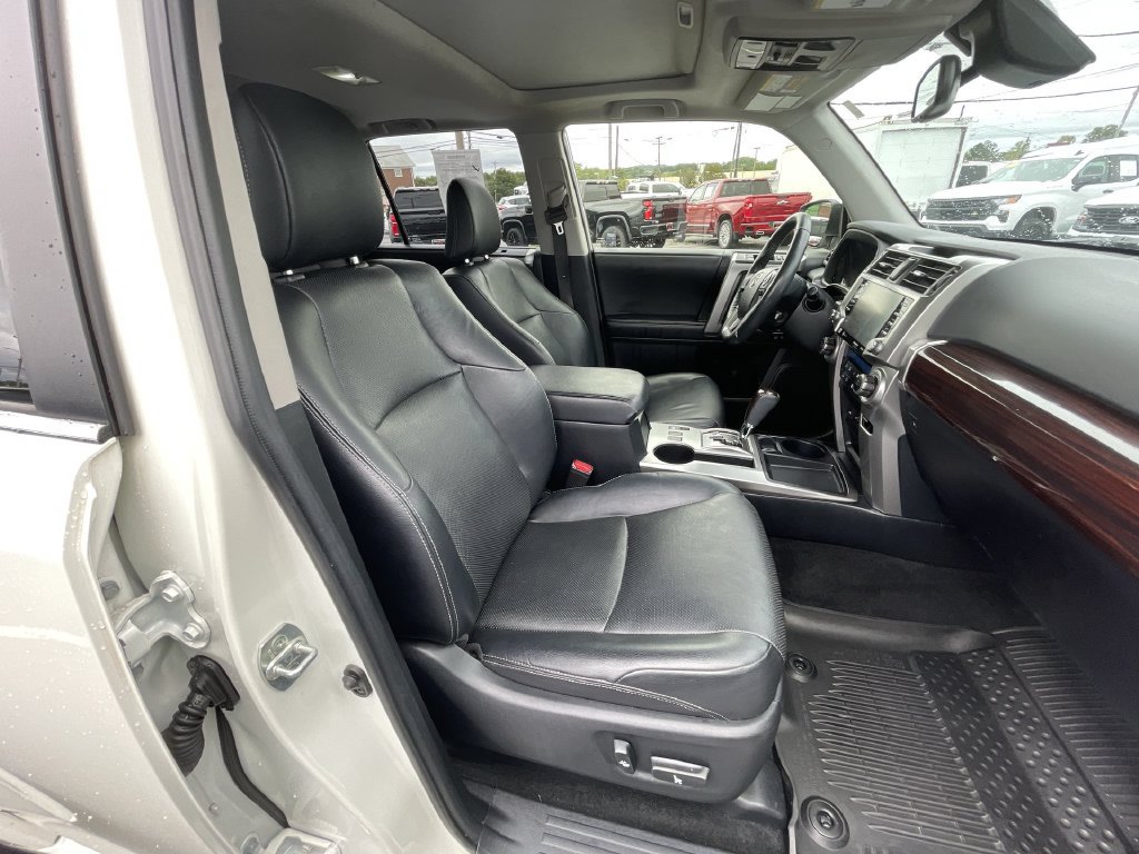 2023 Toyota 4Runner Limited - Photo 29