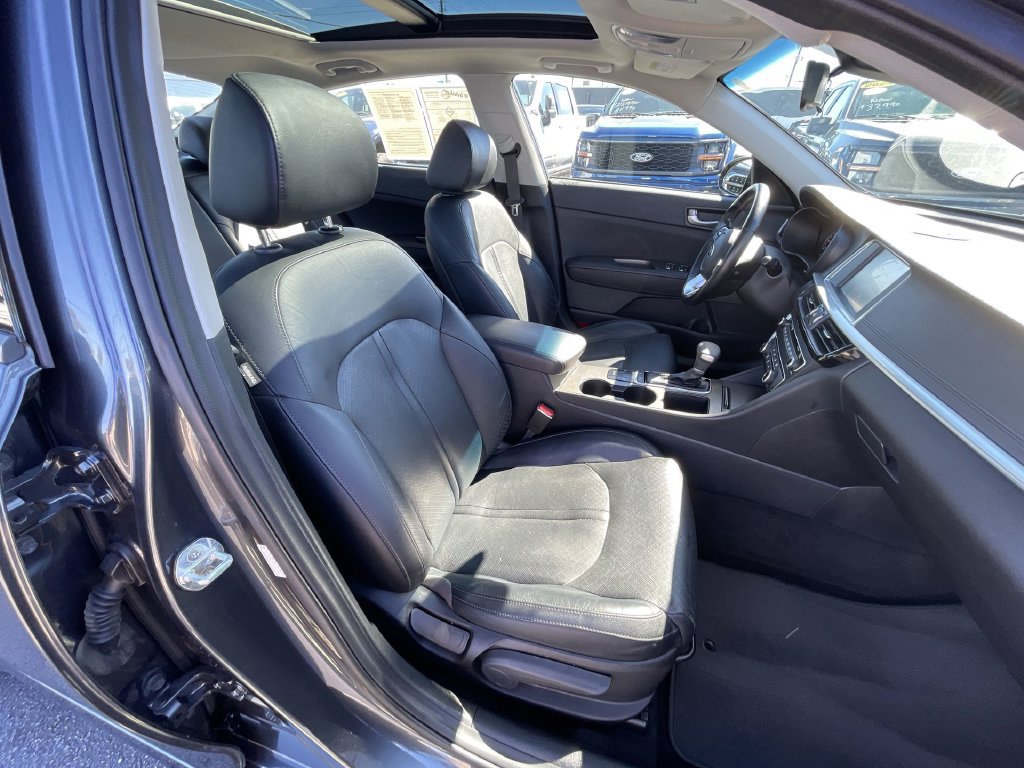 2020 Kia Optima SE - Photo 28