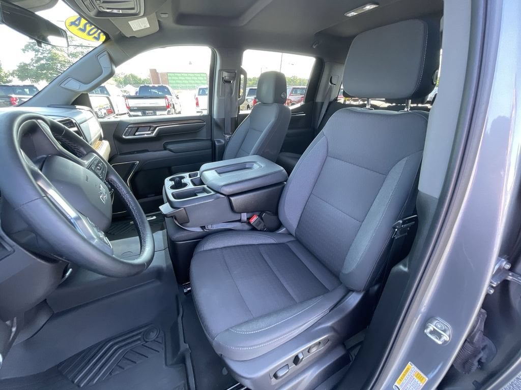 2024 Chevrolet Silverado 1500 RST - Photo 19