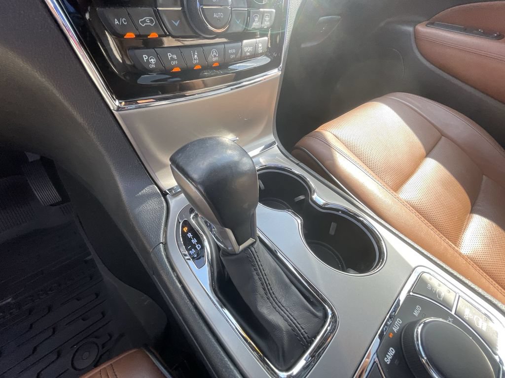 2020 Jeep Grand Cherokee Overland - Photo 16