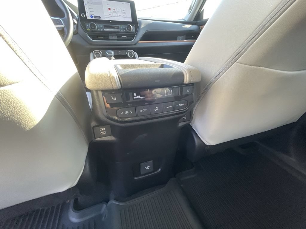 2024 Toyota Grand Highlander Limited - Photo 21