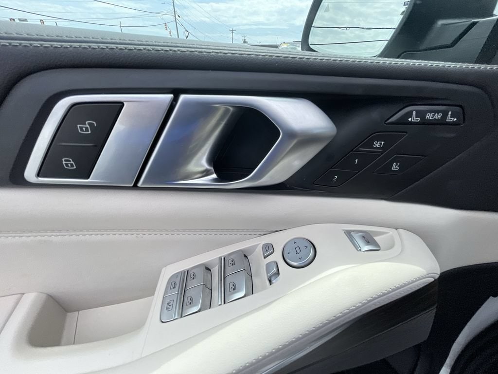 2023 BMW X7 40i - Photo 23