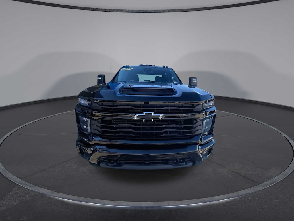 Used 2025 Chevrolet Silverado 2500 HD Custom Truck