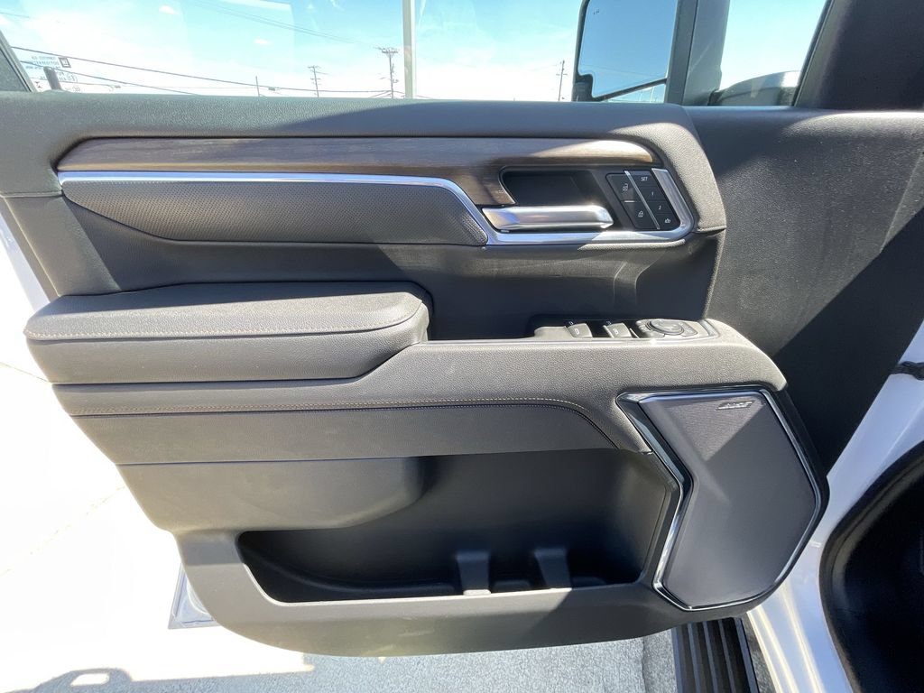 2025 Chevrolet Silverado 2500HD High Country - Photo 22
