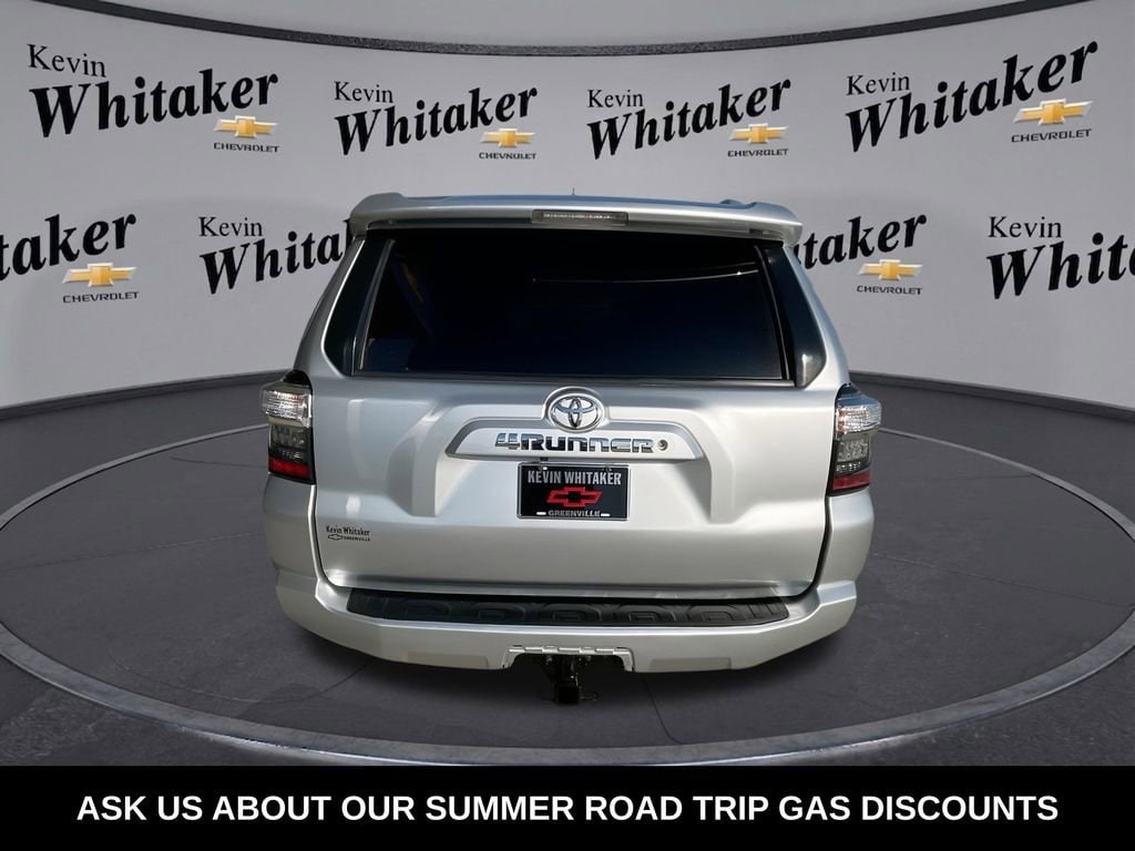 2018 Toyota 4Runner SR5 - Photo 8