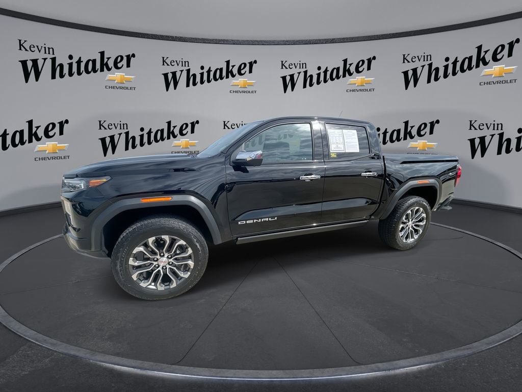 2023 GMC Canyon 4WD Denali Crew Cab Short Box's photo