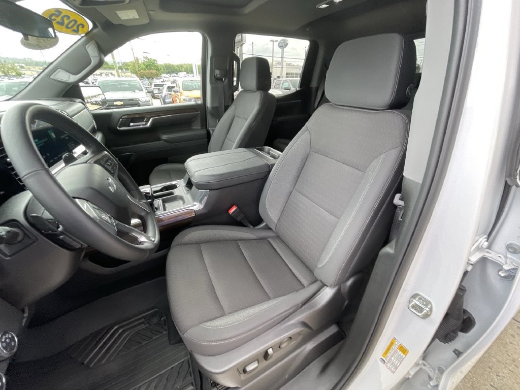2025 Chevrolet Silverado 1500 LT Trail Boss - Photo 20