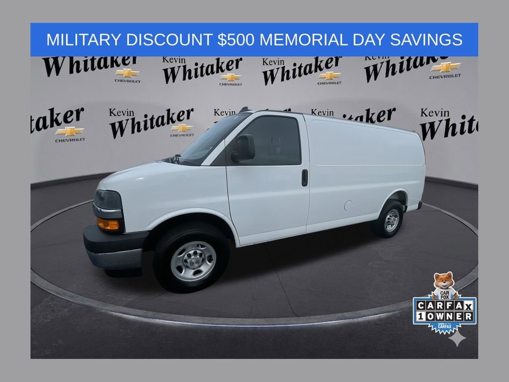 2025 Chevrolet Express 2500 Work Van HD's photo