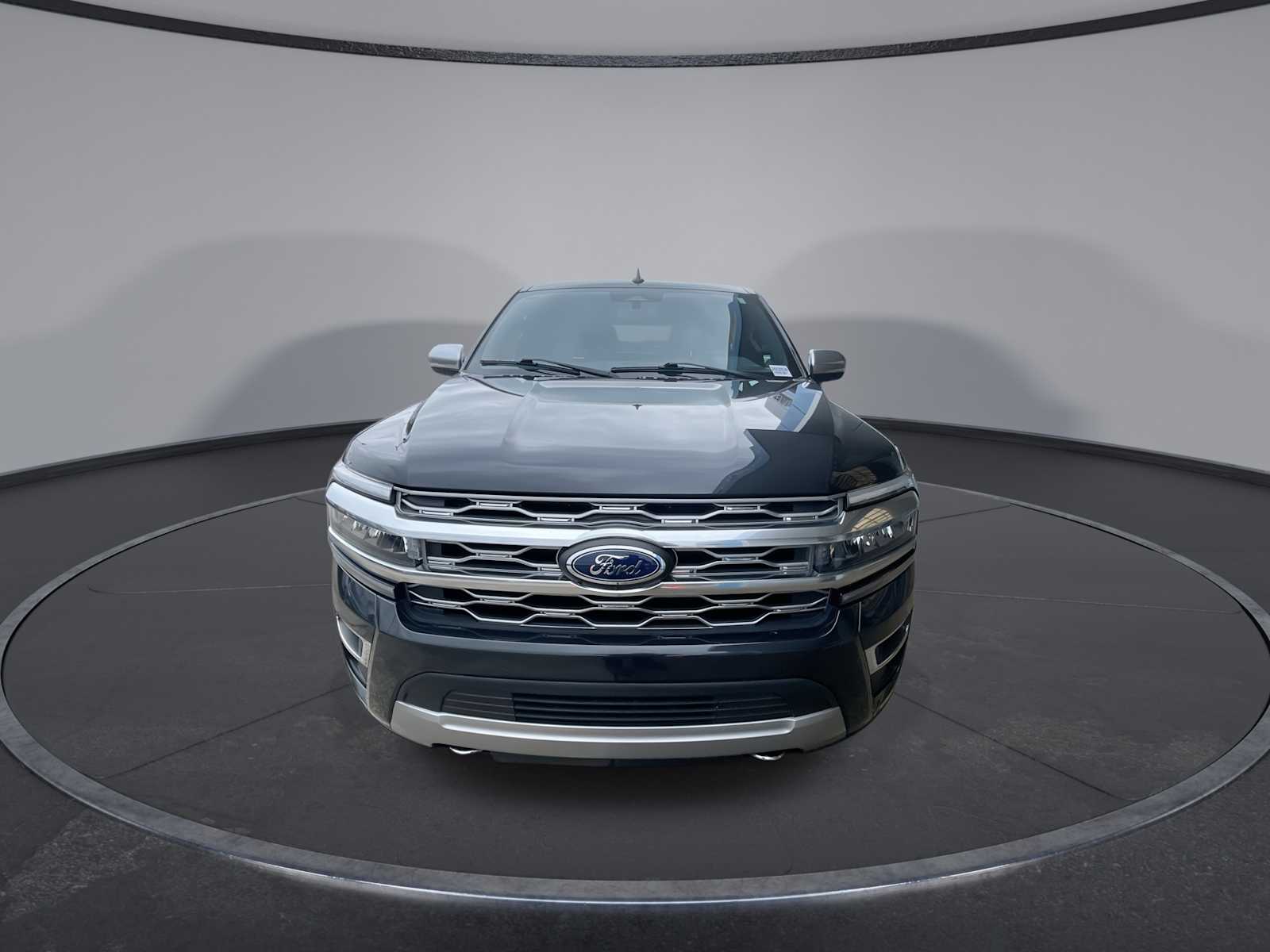 2023 Ford Expedition Platinum MAX photo 2
