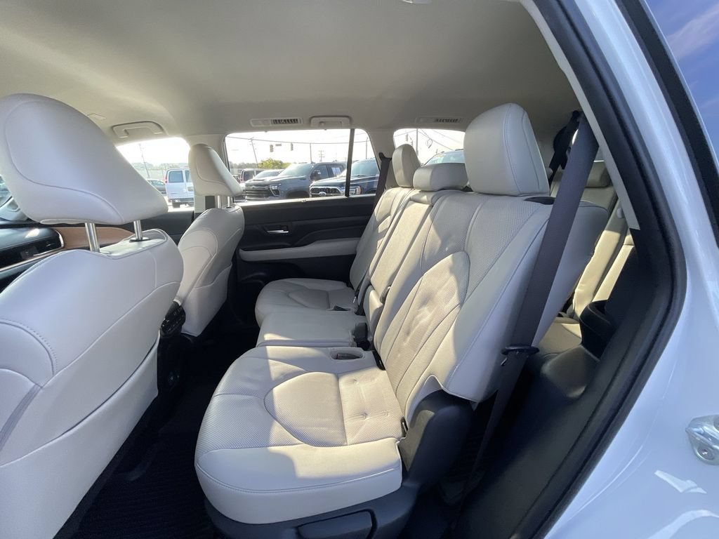 2024 Toyota Grand Highlander Limited - Photo 25