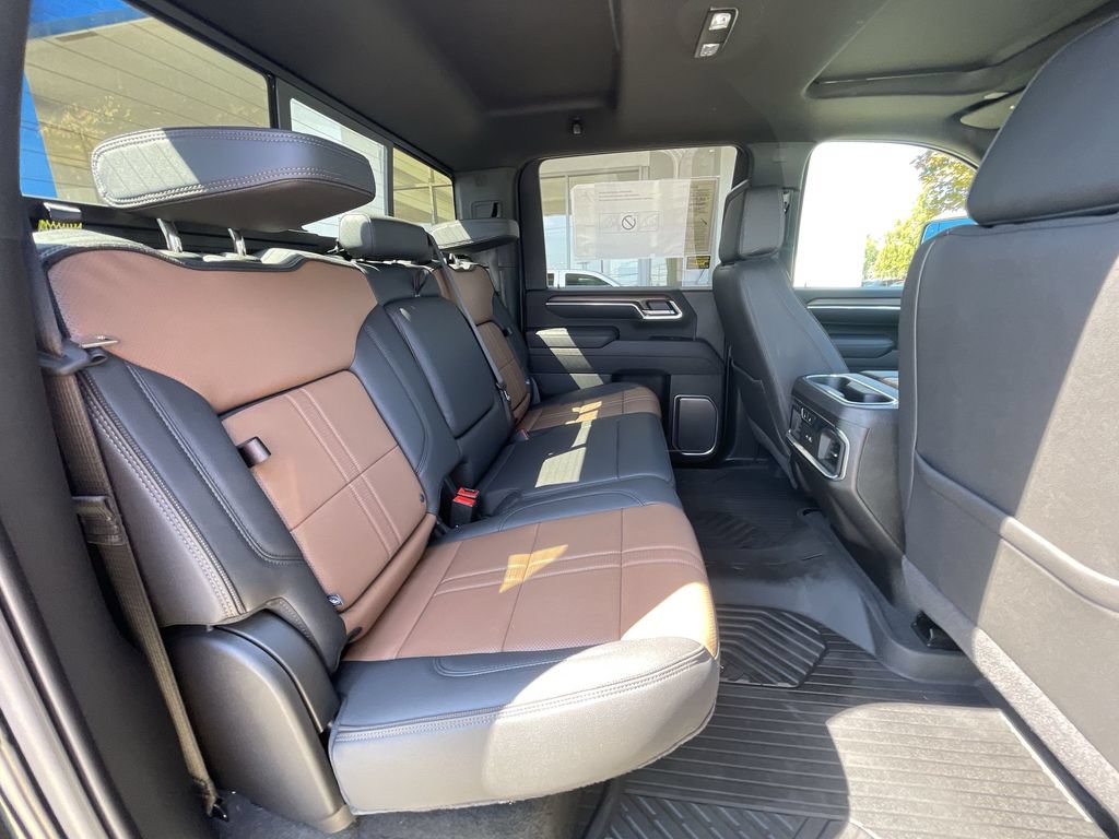 2025 Chevrolet Silverado 2500HD High Country - Photo 28