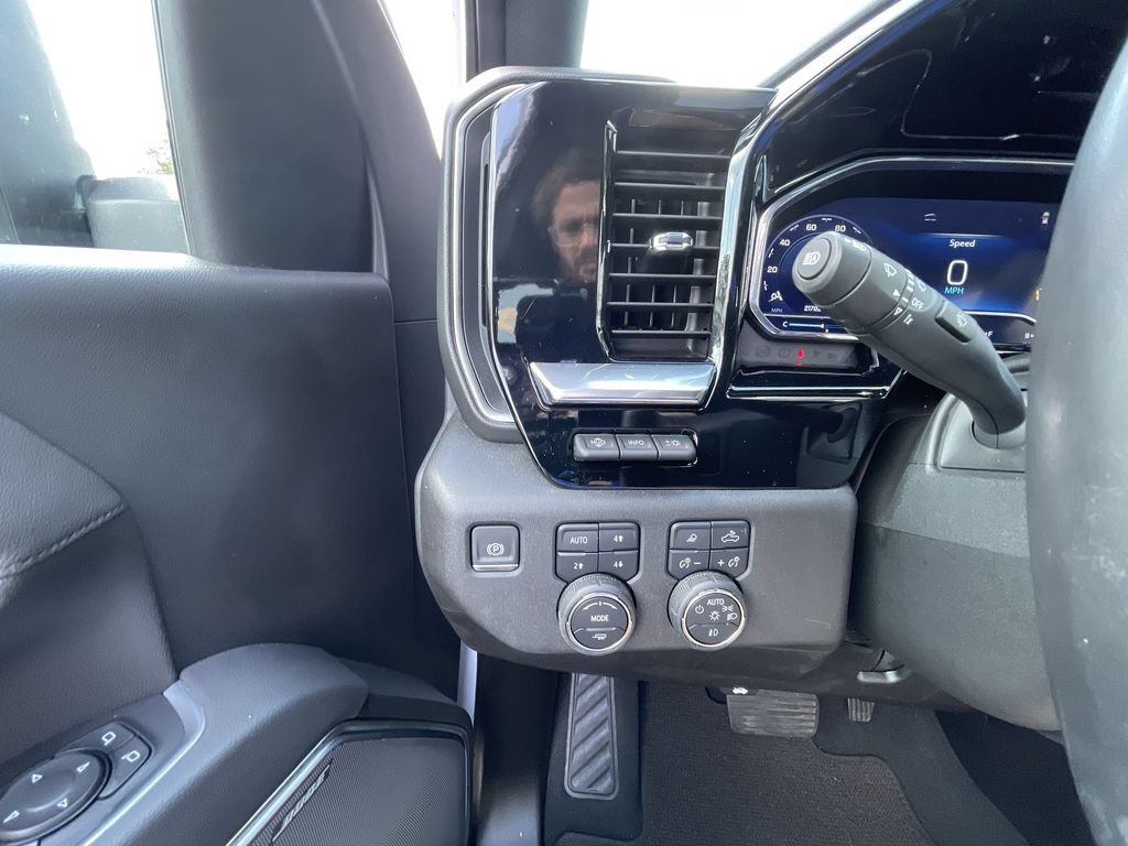 2025 Chevrolet Silverado 2500HD High Country - Photo 17