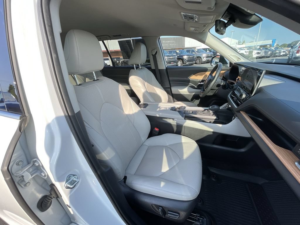 2024 Toyota Grand Highlander Limited - Photo 28