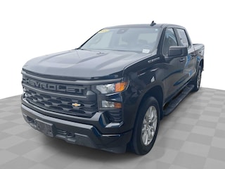 2022 Chevrolet Silverado 1500 Custom Truck