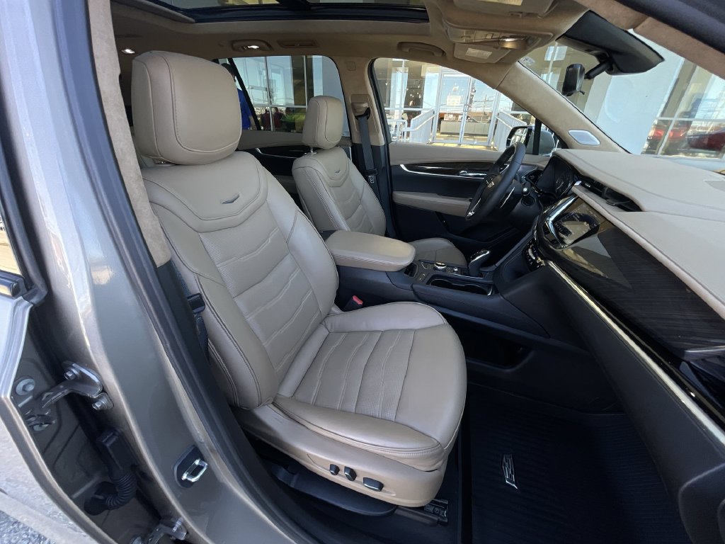2023 Cadillac XT6 Sport - Photo 28