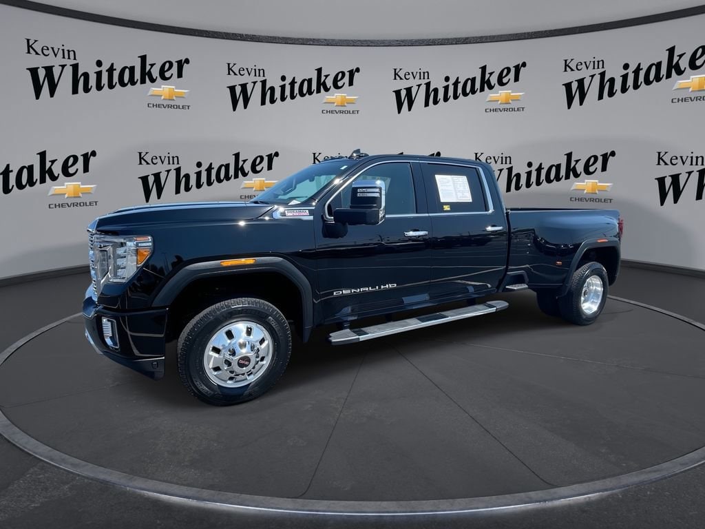 2020 GMC Sierra 4WD Crew Cab Long Box DRW Denali's photo