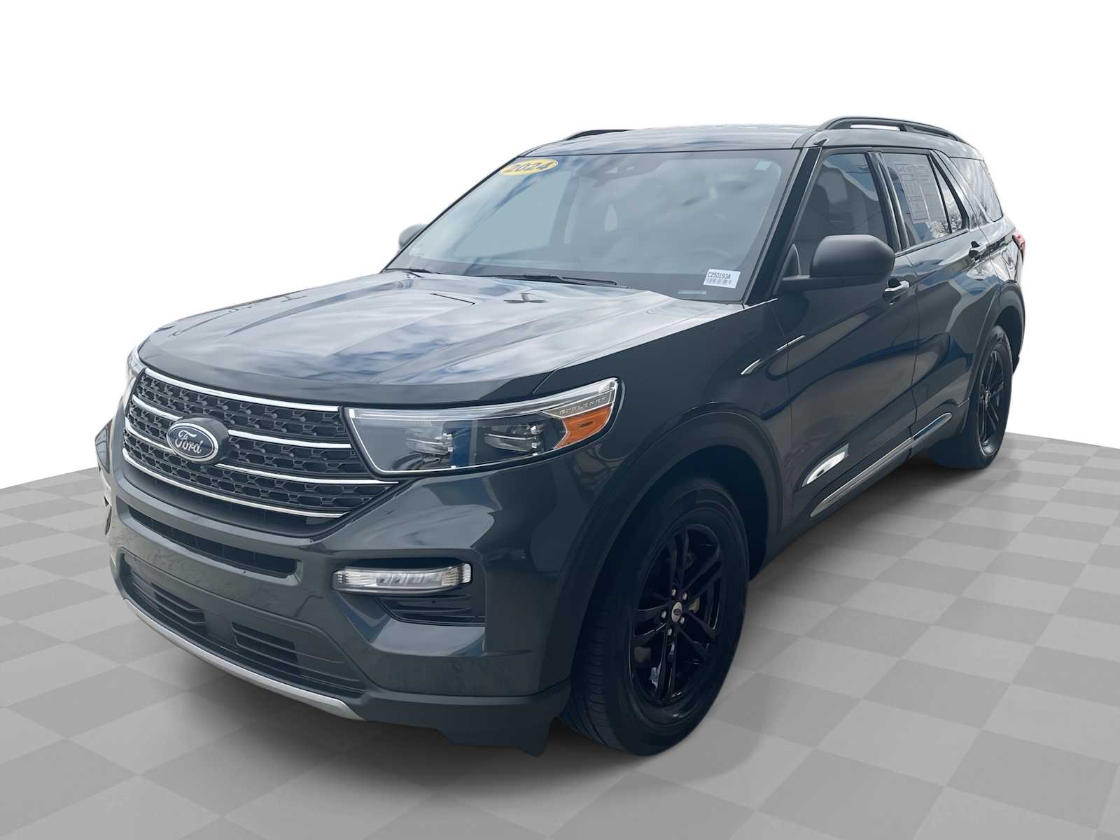2024 Ford Explorer XLT's photo