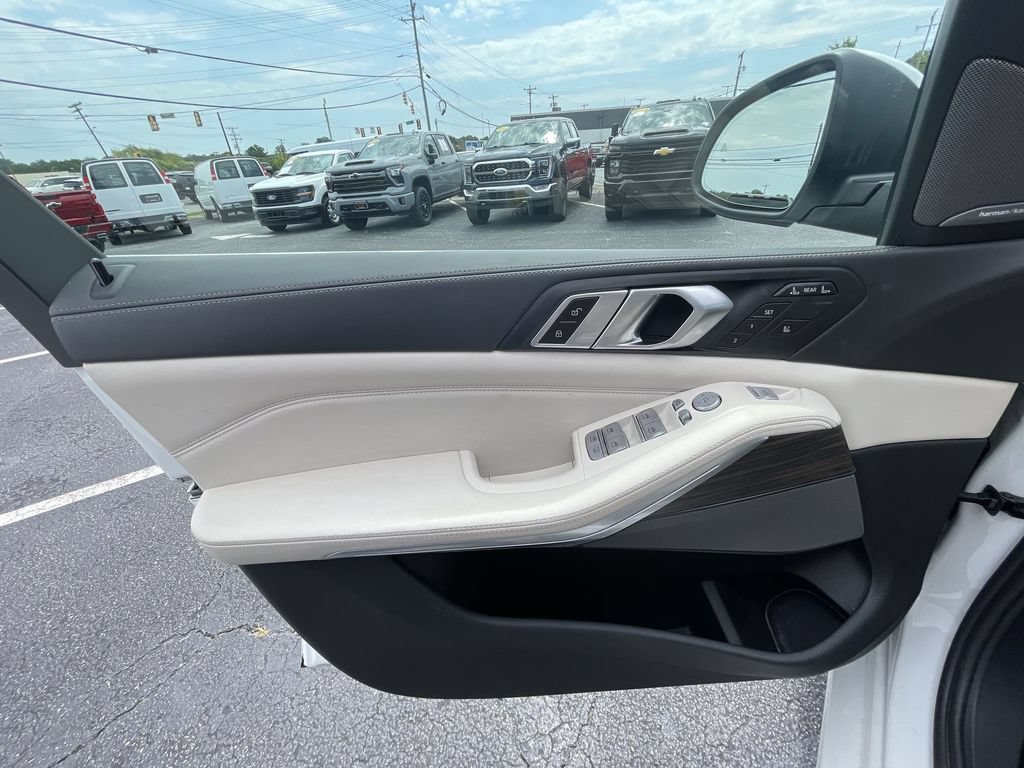 2023 BMW X7 40i - Photo 22