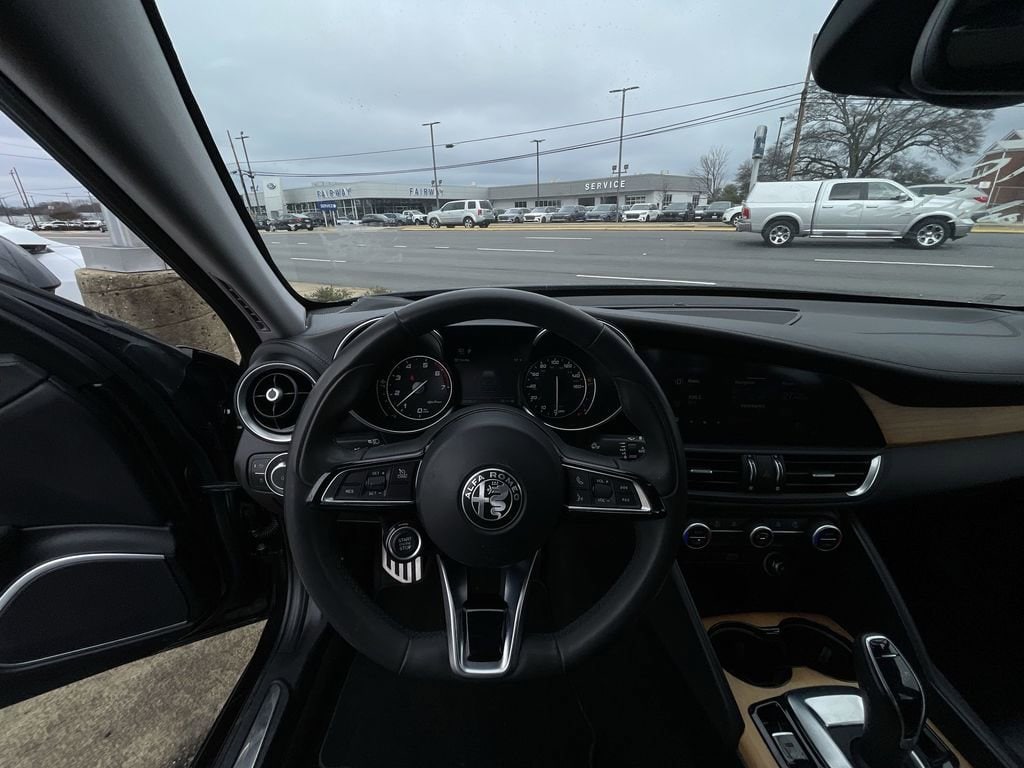 2020 Alfa Romeo Giulia Ti Lusso - Photo 11
