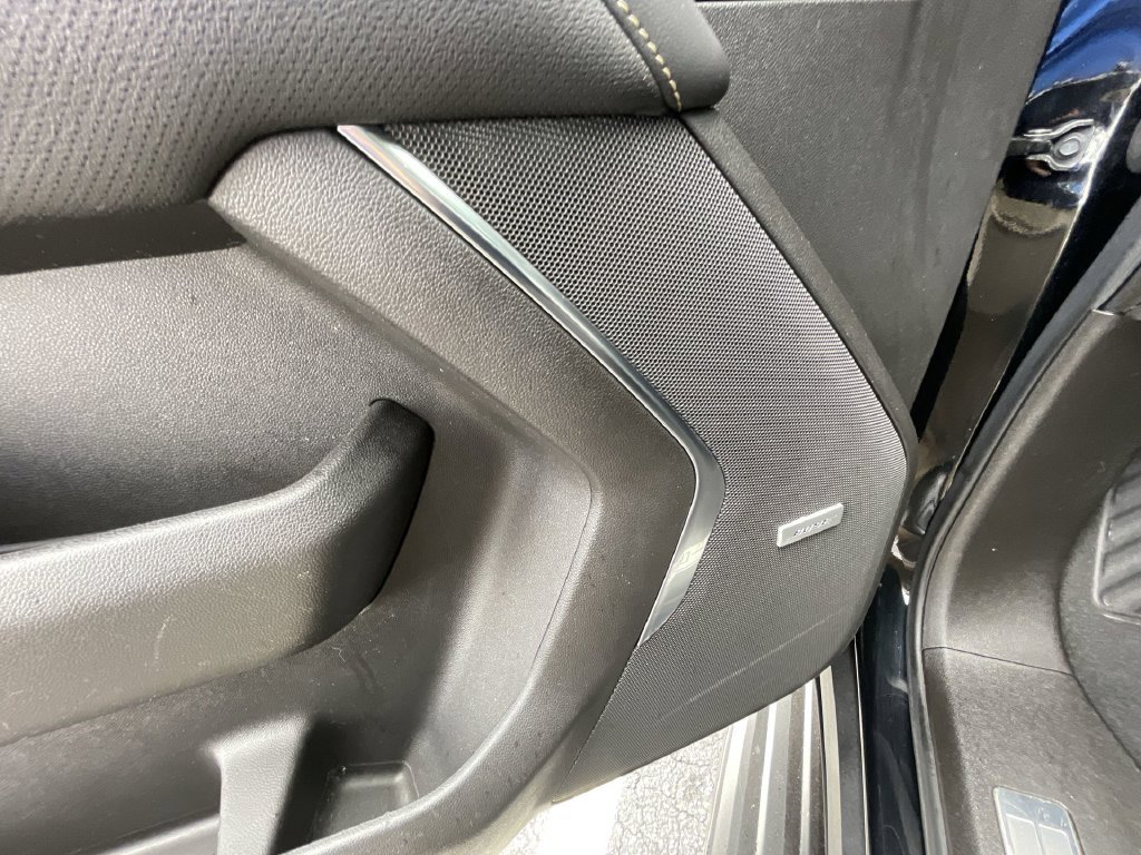 2021 Chevrolet Suburban Premier - Photo 25