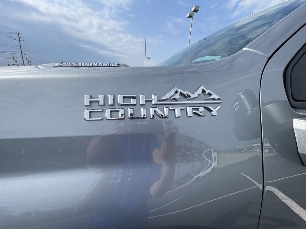 2025 Chevrolet Silverado 2500HD High Country - Photo 32