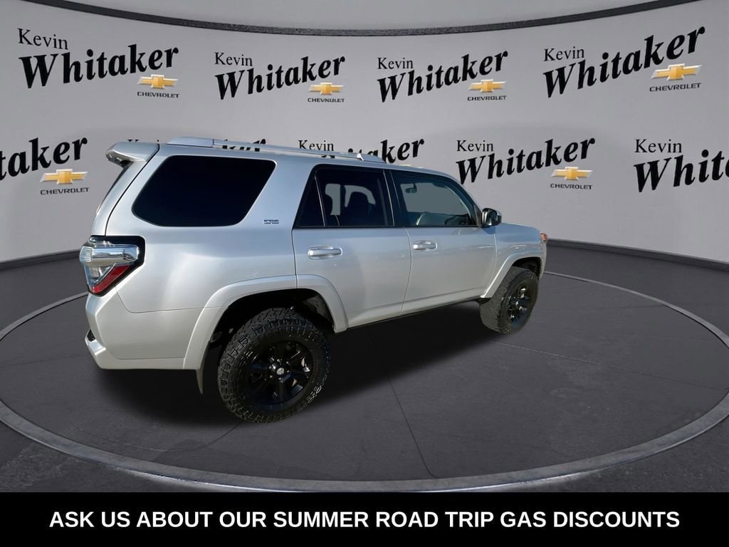 2018 Toyota 4Runner SR5 - Photo 9
