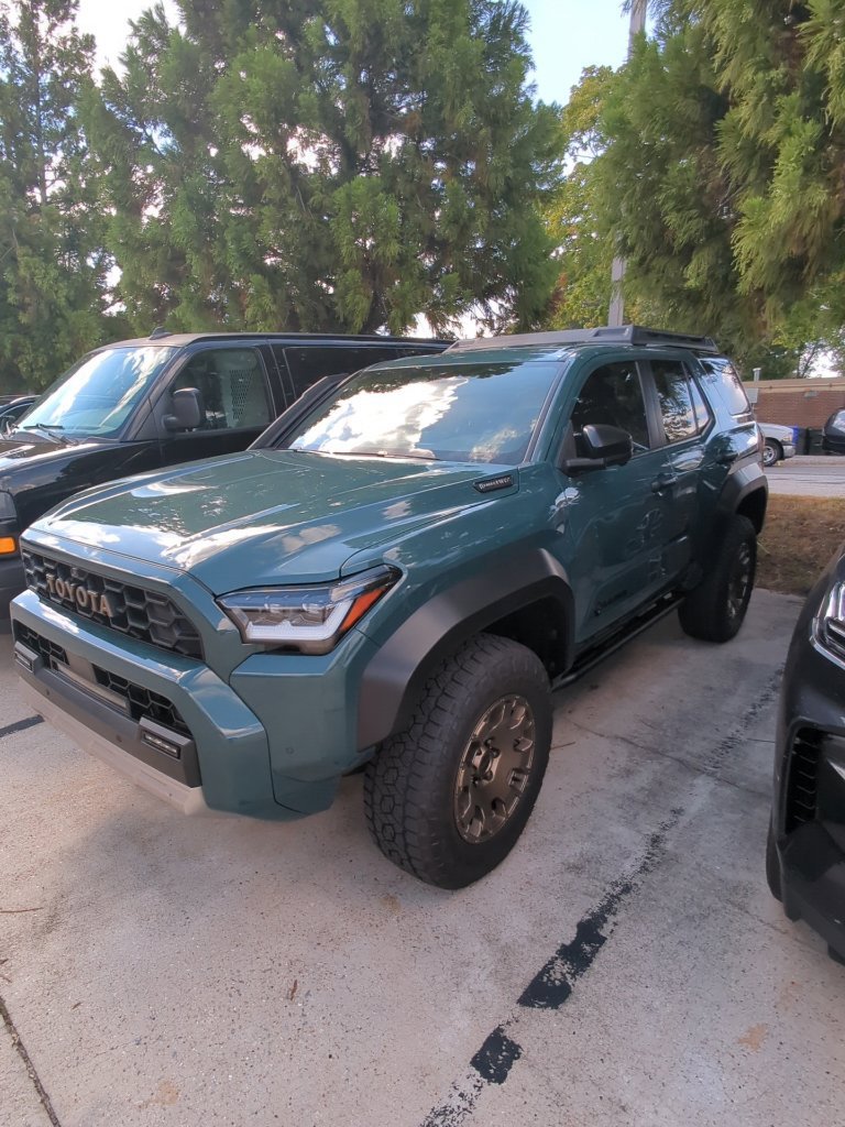 2025 Toyota 4Runner Hybrid Trailhunter SUV
