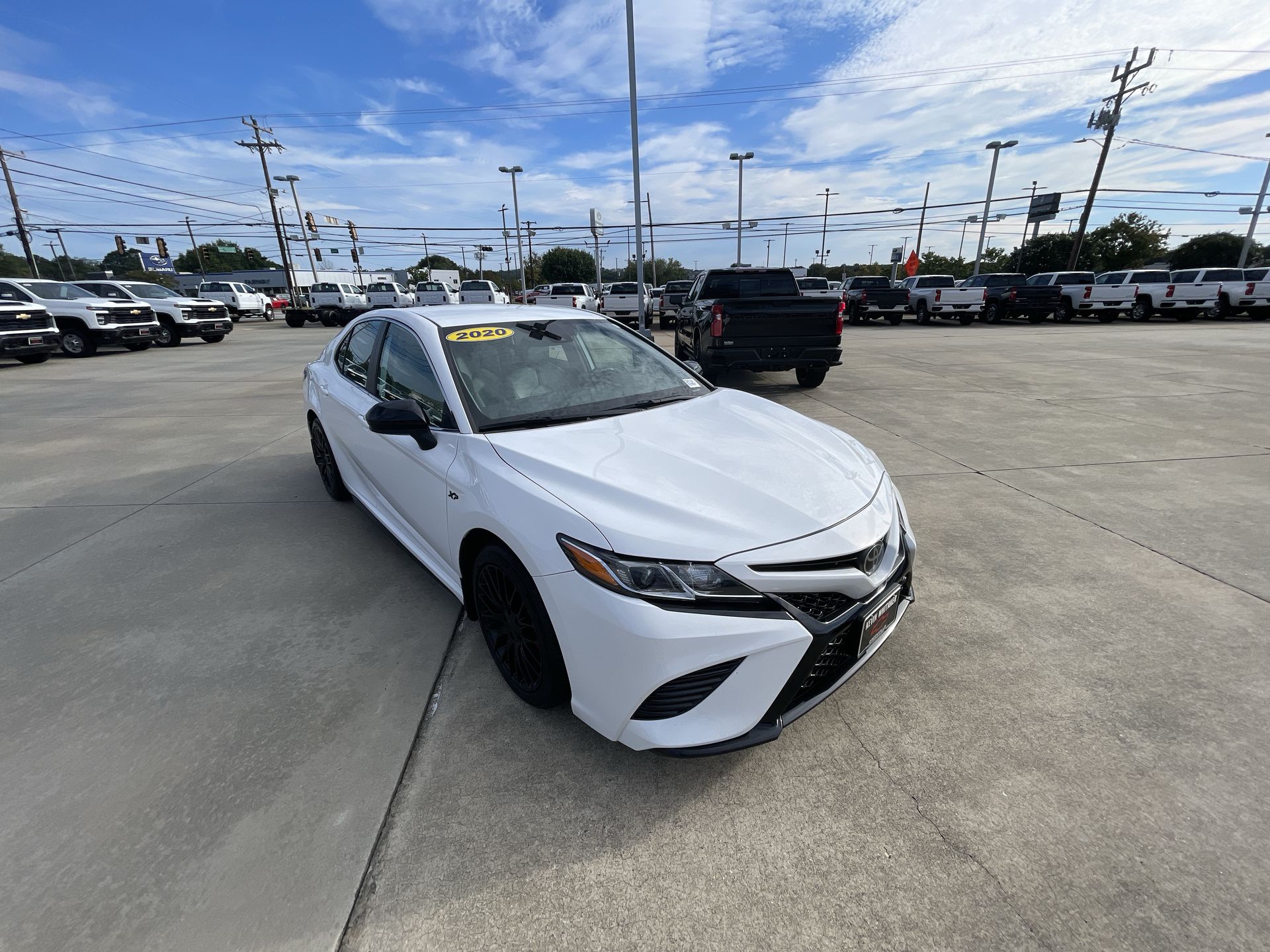 Used 2020 Toyota Camry SE with VIN 4T1G11AK0LU957366 for sale in Greenville, SC