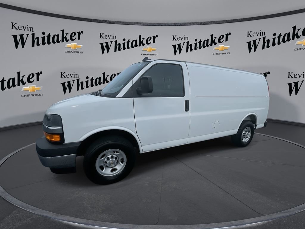 2025 Chevrolet Express 2500 Work Van HD's photo