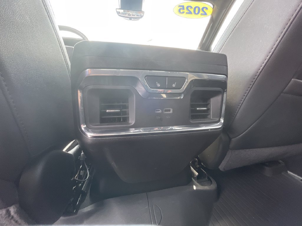 2025 Chevrolet Silverado 2500HD High Country - Photo 21